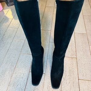 BERGDORF GOODMAN Black TALL suede Boots soles show wear rest is STUNNING